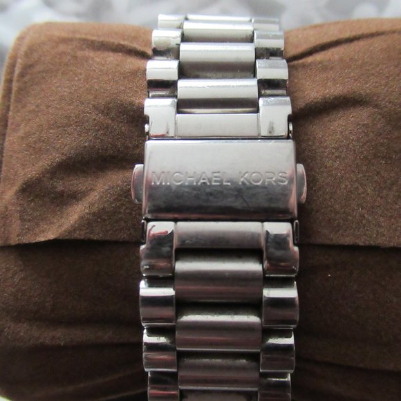 Michael Kors MK-6273 Cooper Chronograph Watch - Picture 3 of 3